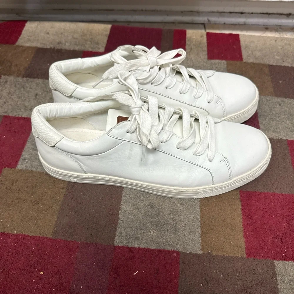 Coach Men’s White Leather Low Tops Sneakers - Picture 7 of 14